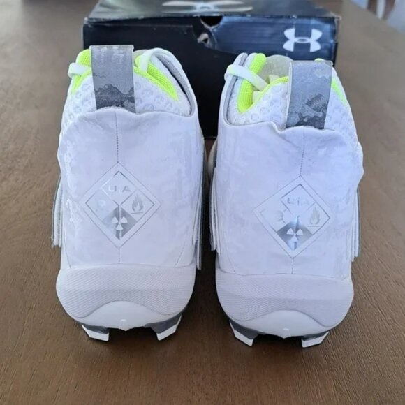 Under Armour Highlight Hammer MC Football Cleats-Color: White/Silver -Size: 11.5 - Picture 5 of 9
